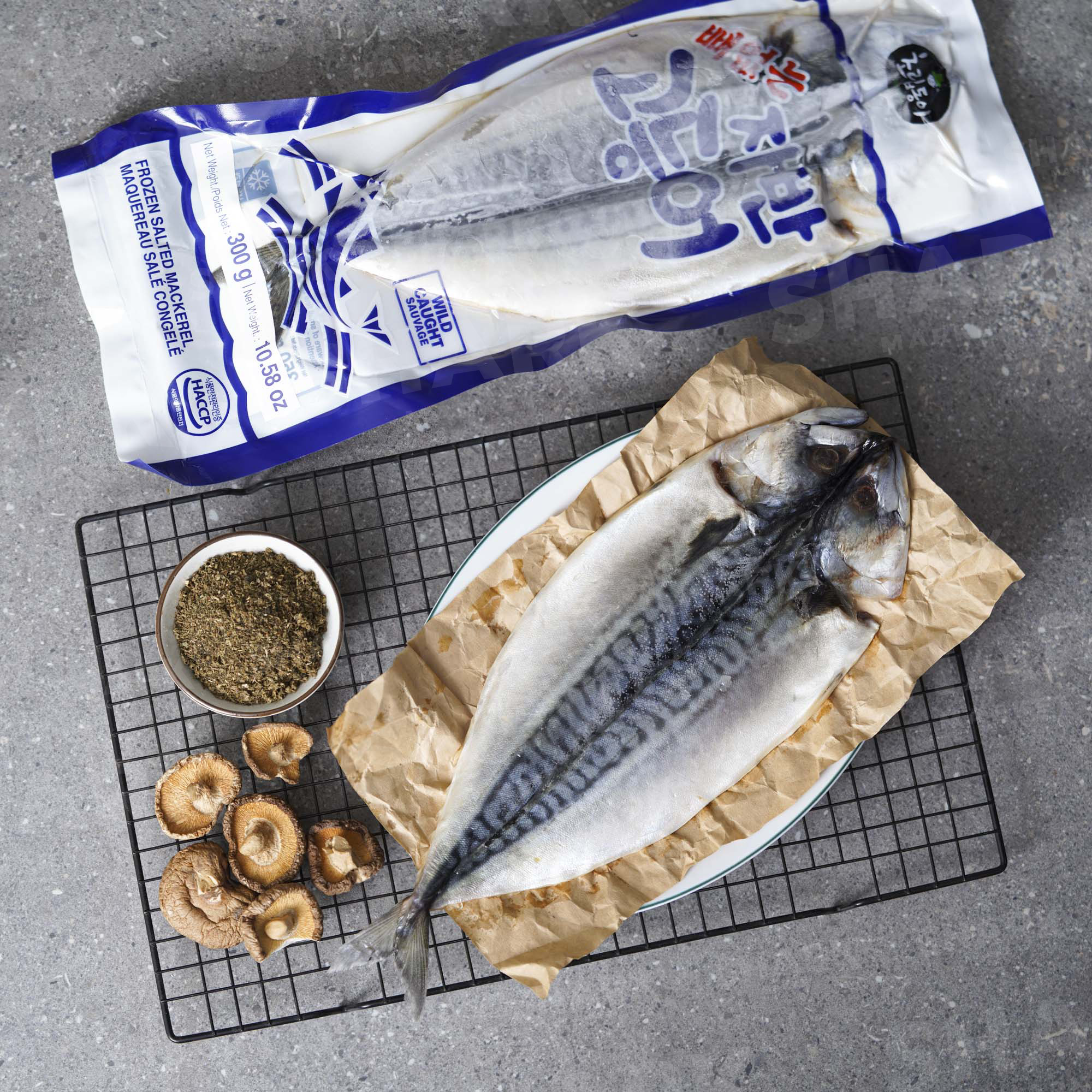 Frozen salted and gutted wild caught Mackarel- 350g